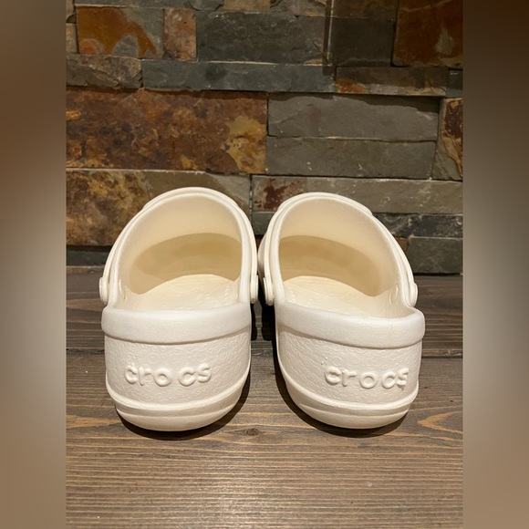 CROCS - Picture 2 of 5